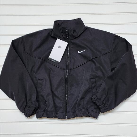 NWT Nike Girls Sportwear Oversized Lightweight Jacket